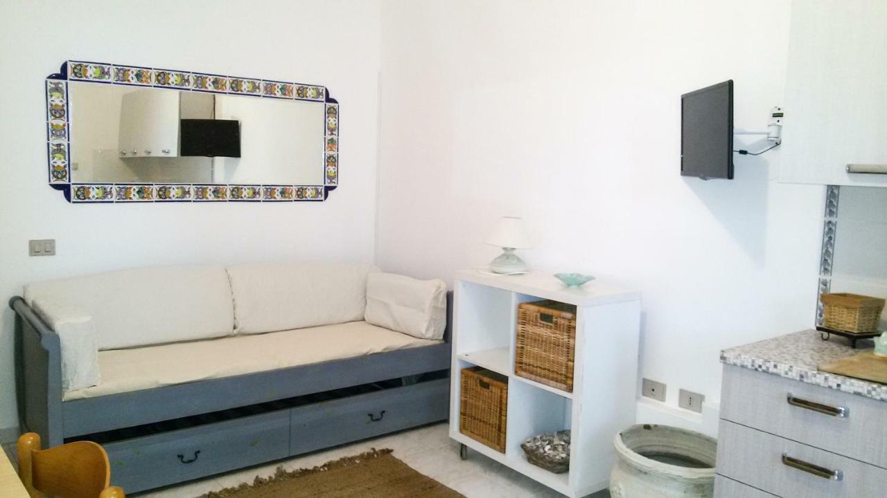 Bilocale Il Geraneo Villa Villasimius Exteriör bild