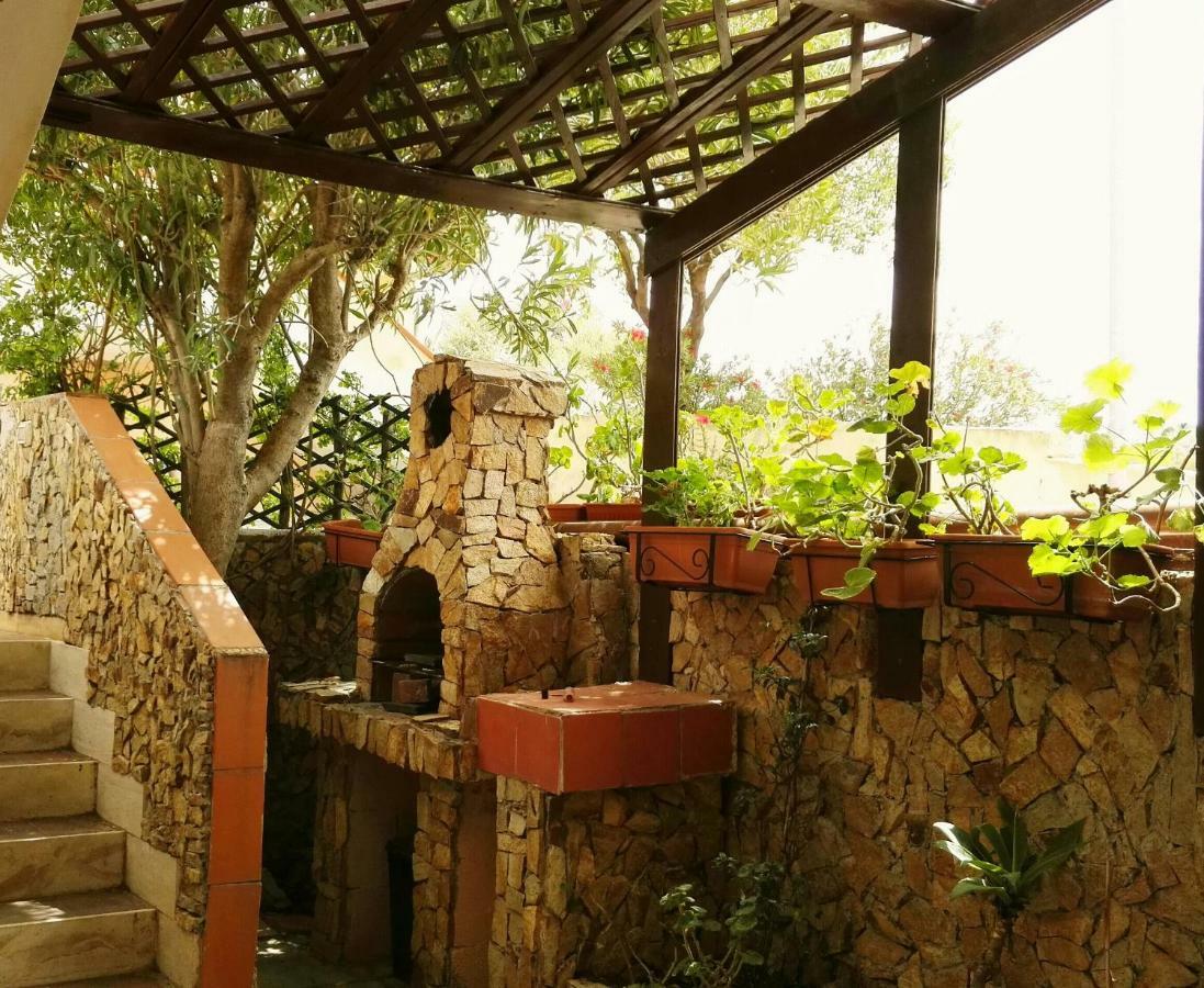 Bilocale Il Geraneo Villa Villasimius Exteriör bild